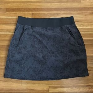 Athletic skirt